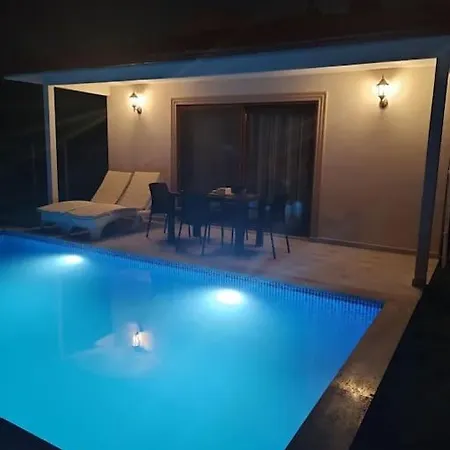 Villa London